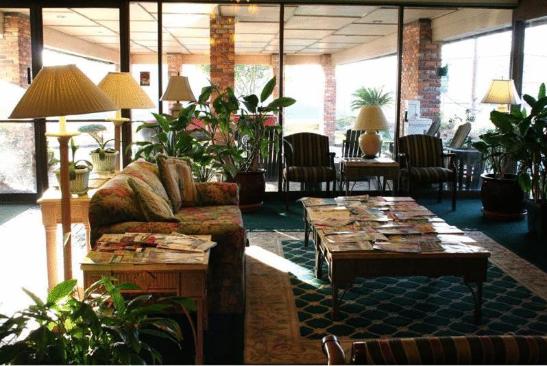 Quail Run Lodge サバンナ エクステリア 写真